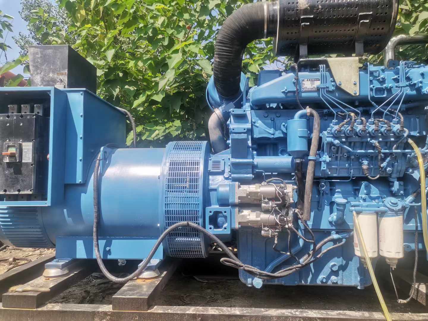 织金详细说明降低 800kW 柴油发电机输出电流波动的方法